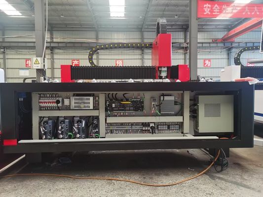 1000W-6000W Metal 3015 Fiber Laser Cutter Laserowa Maszyna do cięcia płyt żelaza, stali, aluminium, miedzi