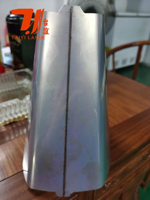 Butelka z metalowym czajnikiem Automatyczna spawarka laserowa Cylinder prosty szew
