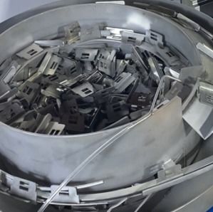 Niestandardowa maszyna do automatycznego spawania laserowego 1500W