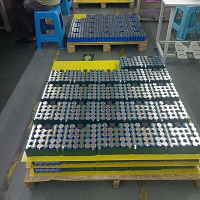 Laserowa spawarka do szyldów z wykończeniem lustrzanym i brakiem śladu po tylnej stronie