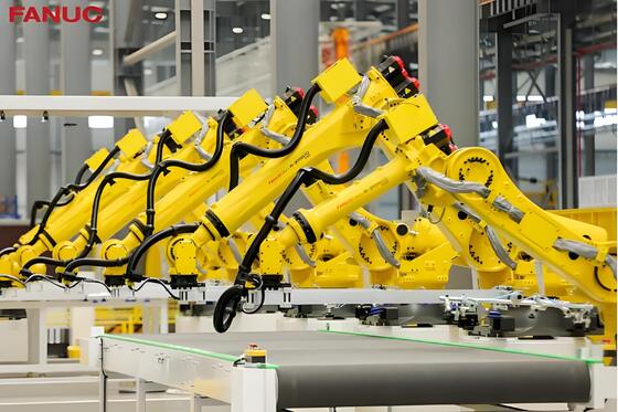 Przemysłowa maszyna do cięcia laserowego FANUC Robot 6-osiowy laser laserowy do cięcia włókien włókienniczych do blach metalowych i rur z wysoką precyzją ± 0,01 mm
