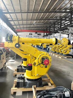 Kosztowo efektywny robot FANUC do cięcia laserowego z 6-osiową przegubową ramioną i laserem włóknistym Raycus/IPG do wytwarzania drobnych partii metali na zamówienie