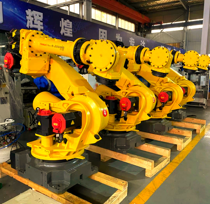 Kosztowo efektywny robot FANUC do cięcia laserowego z 6-osiową przegubową ramioną i laserem włóknistym Raycus/IPG do wytwarzania drobnych partii metali na zamówienie