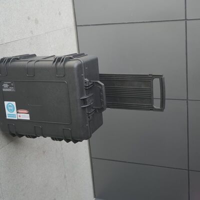 Maszyna do czyszczenia laserem światłowodowym plecakowym 50W do usuwania rdzy, farby i oleju